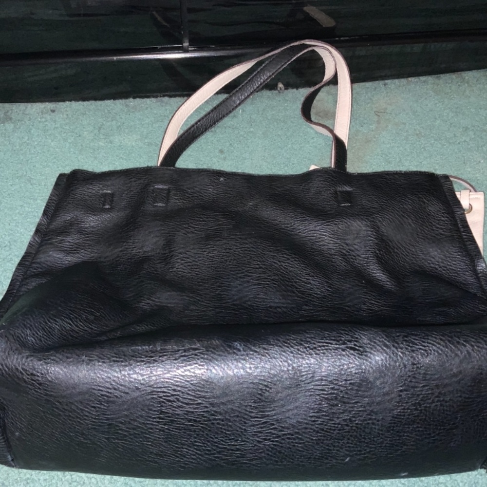 Handbag - Picture 5 of 5